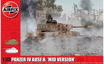 Airfix 135 Scale Plastic Kit Panzer IV AusfH Tank Mid Version - A1351