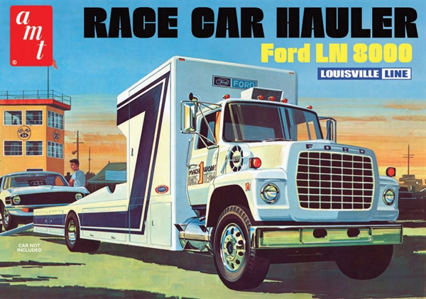 1:25 Ford LN 8000 Race Car Hauler