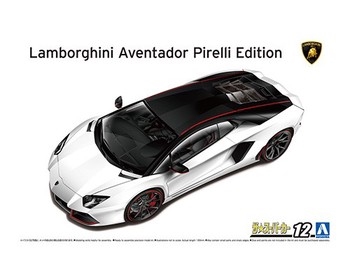 Lamborghini Aventador Pirelli Edition 124 Plastic Model Kit