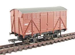 12T Ventilated Fruit Van