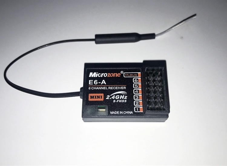 Microzone E6A 6 CHANNEL RECEIVER (WITH AERIAL)