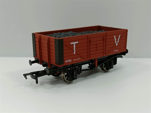 OO Gauge 4764 7 Plank Wagon With Load
