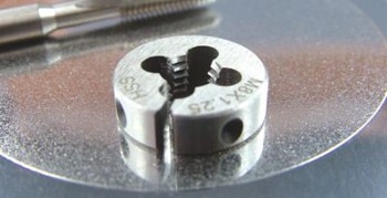 HSS Die 2mm x 0.4mm