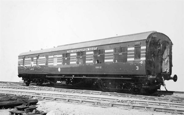 LMS, Stanier D1905 Coronation Scot 57' BTK, 5812 - Era 3 - R4960