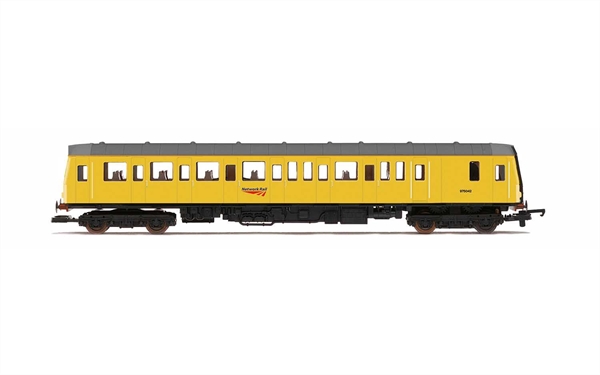 Hornby Network Rail, Class 121, '960015' OO Gauge Diesel Locomotive - R3915