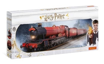 Hornby Hogwarts Express Train Set - R1234M