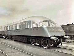 LNER Coronation Open Third and Kitchen Third Articulated Coach