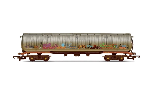 100T Tank Wagon (Weathered with graffiti)