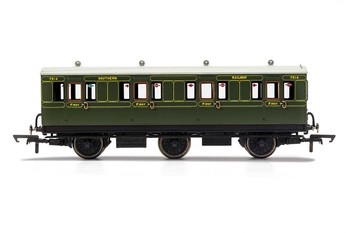 Hornby OO Gauge Southern Rail 6 Wheel 1st Class Coach No 7514 SR Green Livery Era 3 - R40085