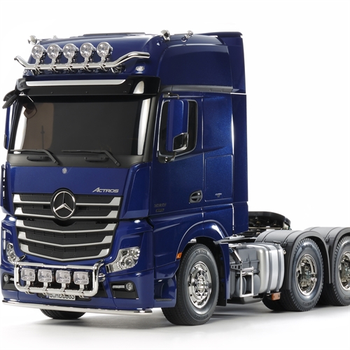 Tamiya RC Mercedes Benz Actros 3363 Gigaspace 1/14 Truck - Pre-Painted Pearl Blue Edition