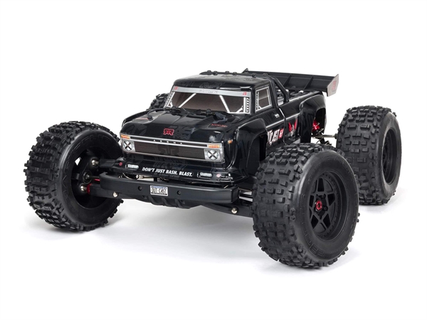 1/8 OUTCAST 6S BLX 4WD EXtreme Bash Stunt Truck RTR, Black