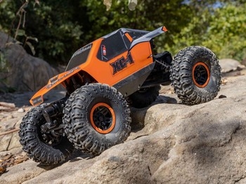 124 AX24 XC-1 4WS Crawler Brushed RTR Orange