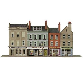 N SCALE LOW RELIEF BANK & SHOP - PN971