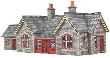 N SCALE SETTLE/CARLISLE RAILWAY STATION - PN933
