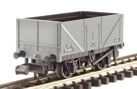 9ft 7 Plank Open Wagon, BR, Grey
