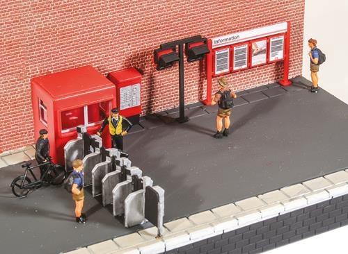 Platform Accessories Modern Era