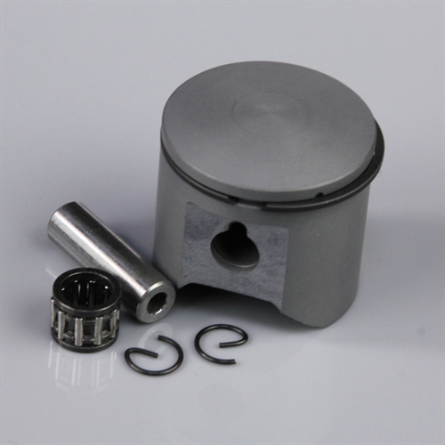Piston and Accessories including C-Clips  Rings  Gudgeon Bearing and Pin  Spacers fits 26cc RE
