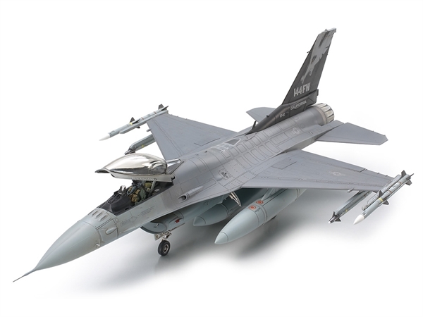 1/48 F-16C Fighting Falcon