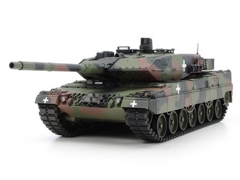 135 Leopard 2 A6 Ukraine Plastic Model Kit
