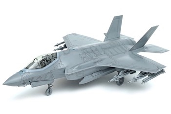 F-35A Lightning II 148 Plastic Model Kit